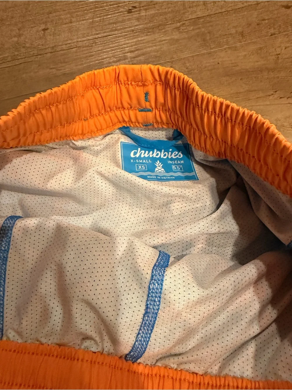 Chubbies Men’s XS 5.5” Swim Trunks Blue Orange Lined Drawstring Shorts